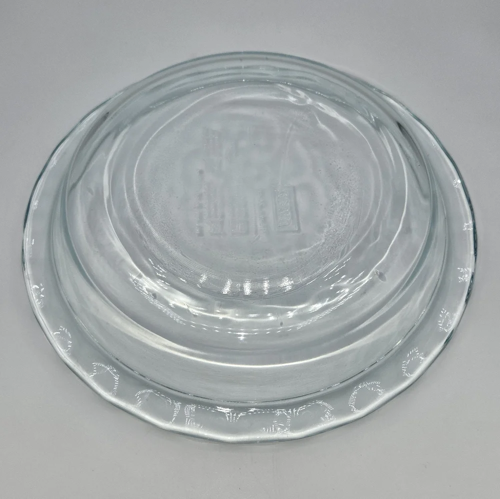 Clear Glass Pyrex Pie Plate 9.5 Inch‎ Scalloped Edge Vintage Kitchenware